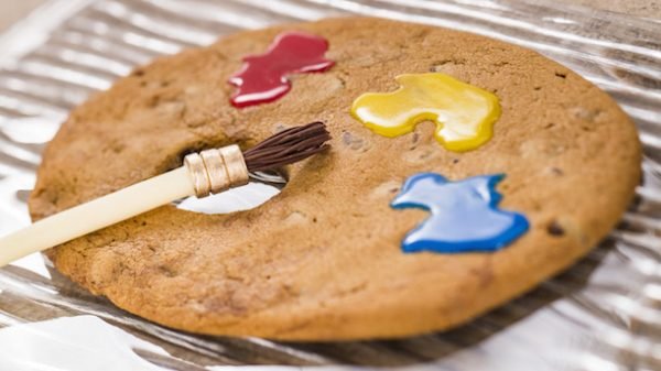 The Artist's Table: Artist Palette Cookie