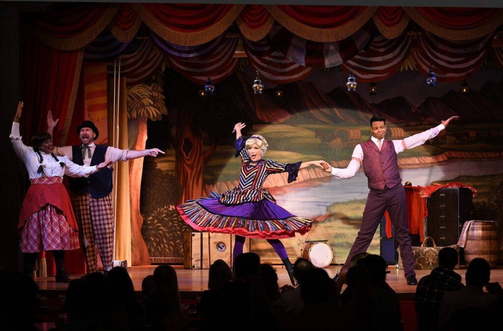 Hoop-Dee-Doo Musical Revue Dancing